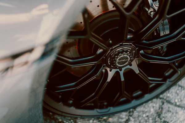 Фото дисков Brixton Forged CM6-RS Черный сатин на Porsche 911 VIII
