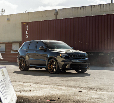 Фото дисков HRE P104SC на Jeep Grand Cherokee IV
