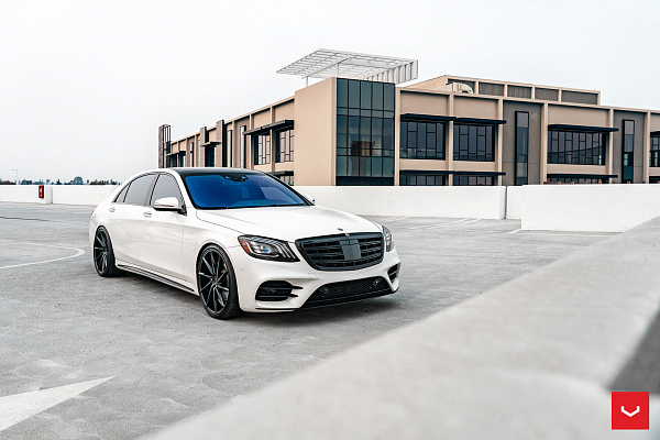 Фото дисков Vossen CVT Черный глянец на Mercedes-Benz S-Class (W222, C217)