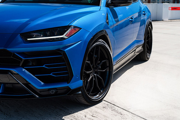 Фото дисков Anrky AN31 Черный сатин на Lamborghini Urus