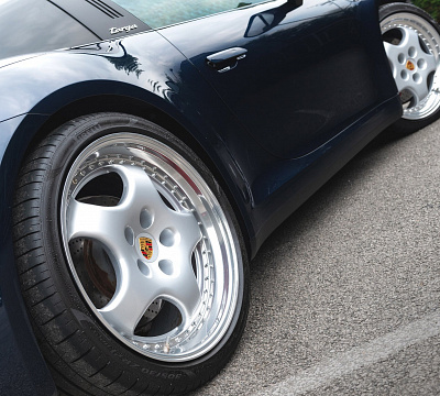 Фото дисков Kahn Cup 1 Remastered 3-Piece на Porsche 911 VIII