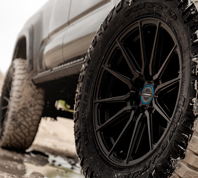 Фото дисков Vossen HF6-1 на Toyota Tacoma III