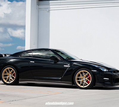 Фото дисков HRE R101 Lightweight на Nissan GT-R