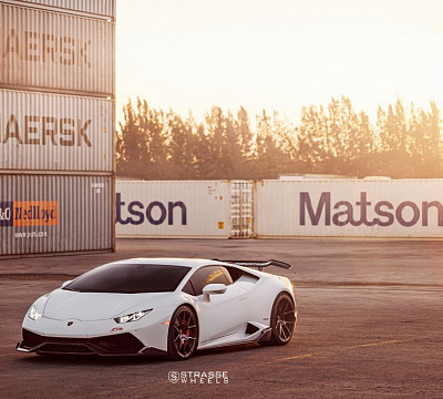 Фото дисков Strasse Wheels SM5R Deep Concave Monoblock на Lamborghini Huracan