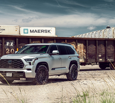 Фото дисков Vossen HF6-5 на Toyota Sequoia III