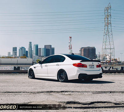 Фото дисков BC Forged LE52 // MLE52 на BMW 5/M5 (G30/F90)