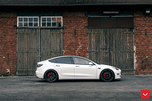 Фото дисков Vossen HF-3 Черный сатин на Tesla Model 3