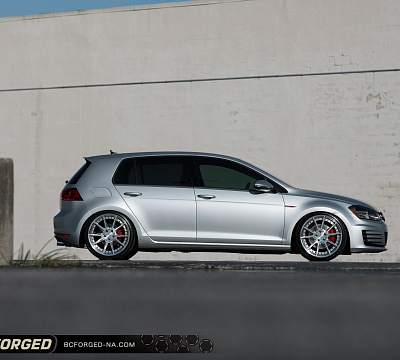 Фото дисков BC Forged HCA382 на Volkswagen Golf VII
