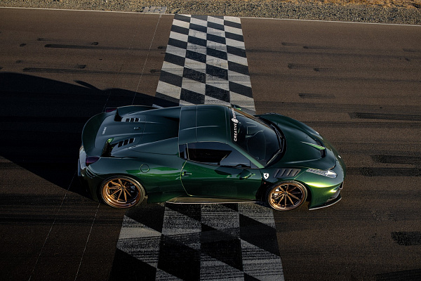 Фото дисков Brixton Forged R11-RS Глянцевая бронза на Ferrari 458