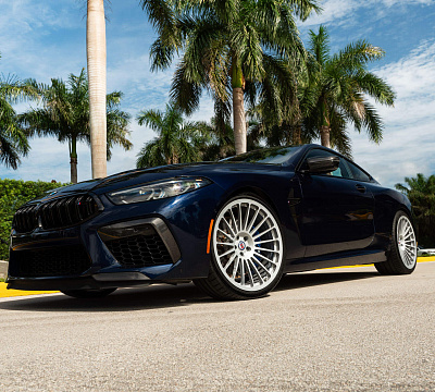 Фото дисков HRE 309M на BMW 8/M8
