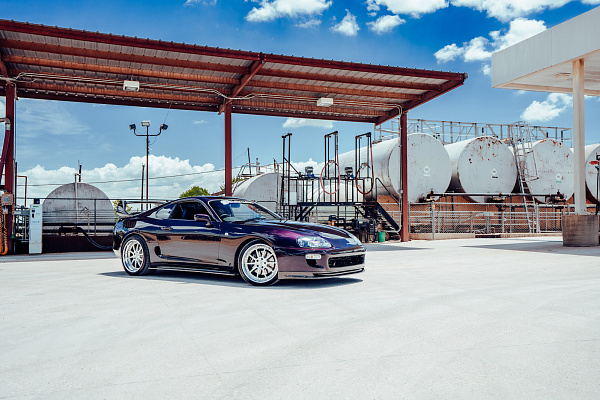 Фото дисков Strasse Wheels R10 Performance Глянцевый лак на Toyota Supra A80
