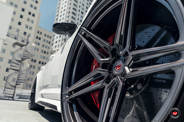 Фото дисков Vossen EVO-1R Глянцевый темный лак на Audi A/RS 6 (C8)