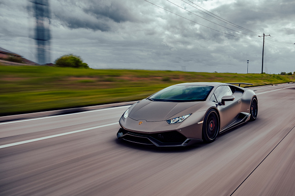 Фото дисков Strasse Wheels SV10M Deep Concave FS Другой цвет на Lamborghini Huracan