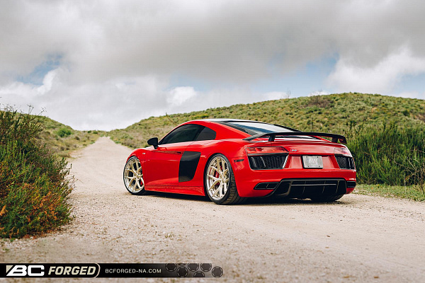 Фото дисков BC Forged HCS21 Глянцевая шампань на Audi R8 (4S)
