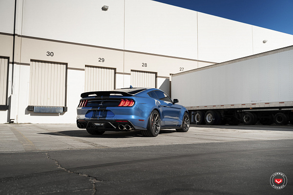 Фото дисков Vossen M-X2 Сатиновый графит на Ford Mustang VI
