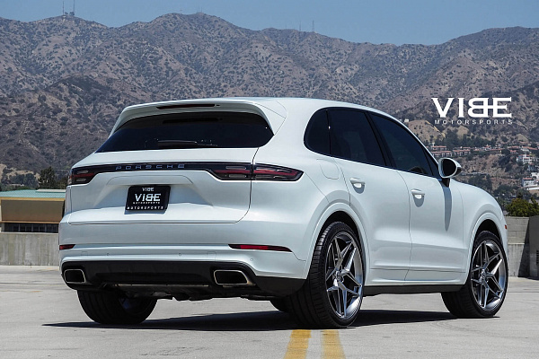 Фото дисков HRE FF11 Серебро на Porsche Cayenne II