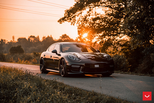 Фото дисков Vossen HF-1 Алмазная проточка на Porsche Panamera I