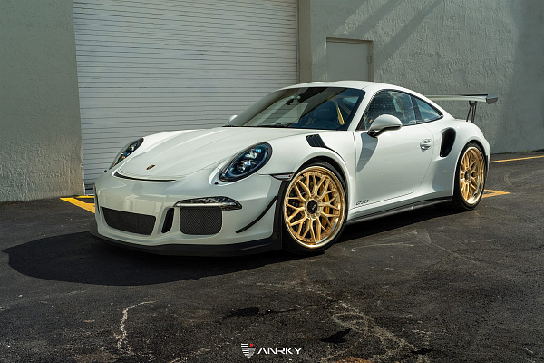 Фото дисков Anrky RS1 Сатиновое золото на Porsche 911 VII