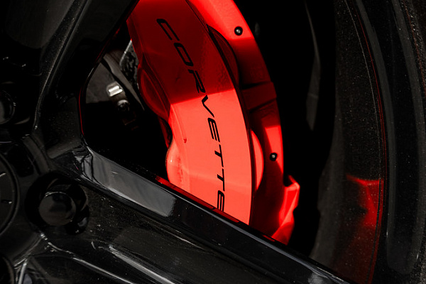 Фото дисков MRR F23 Черный глянец на Chevrolet Corvette C8