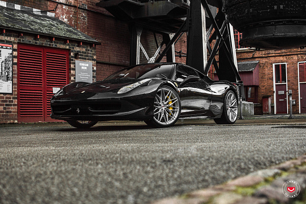 Фото дисков Vossen S21-02 Глянцевый лак на Ferrari 458