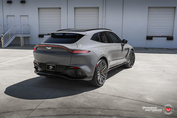 Aston Martin DBX