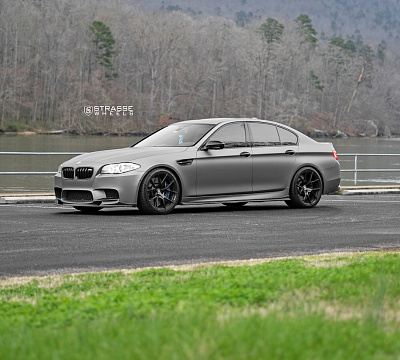Фото дисков Strasse Wheels SM5R Deep Concave Monoblock на BMW 5/M5 (F10)