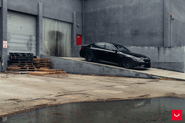 Фото дисков Vossen HF-7 Черный глянец на BMW 5/M5 (G30/F90)