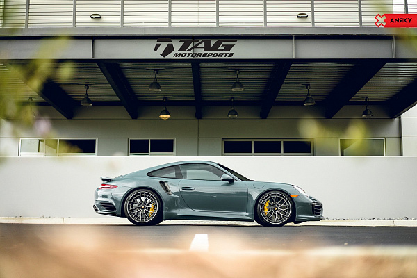 Фото дисков Anrky AN30 Сатиновый графит на Porsche 911 VII