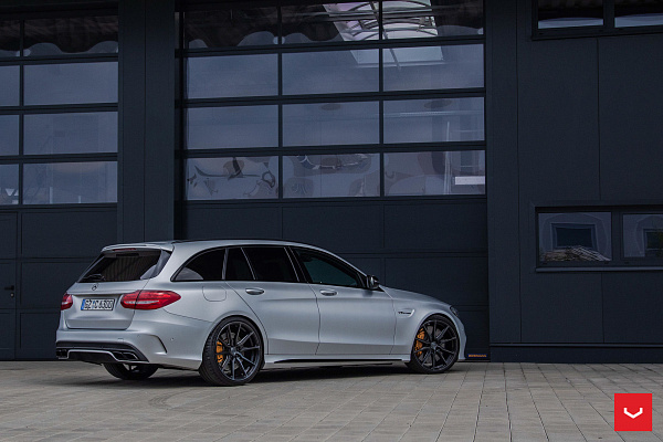 Фото дисков Vossen HF-3 Глянцевый темный лак на Mercedes-Benz C-Class (W205)