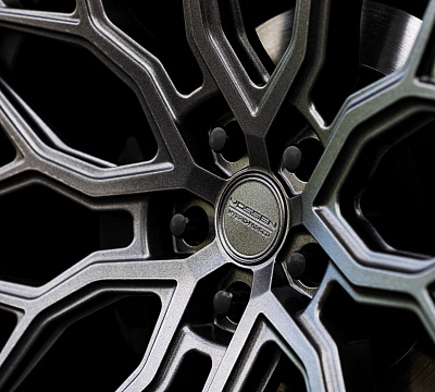 Фото дисков Vossen HF-2 на  Lexus LS V