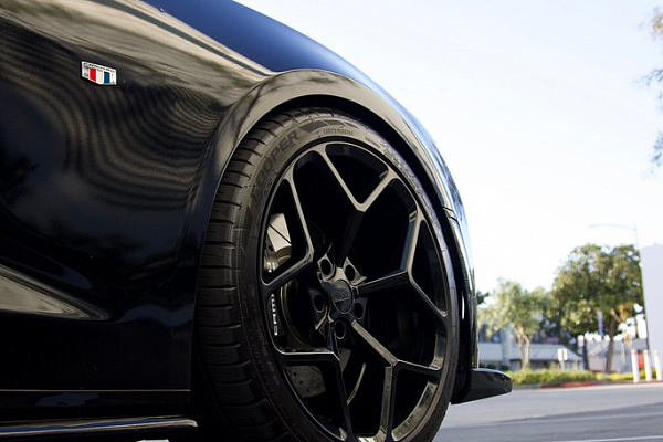 Фото дисков MRR M228 Черный глянец на Chevrolet Camaro VI