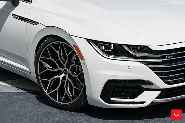 Фото дисков Vossen HF-2 Алмазная проточка на Volkswagen Arteon