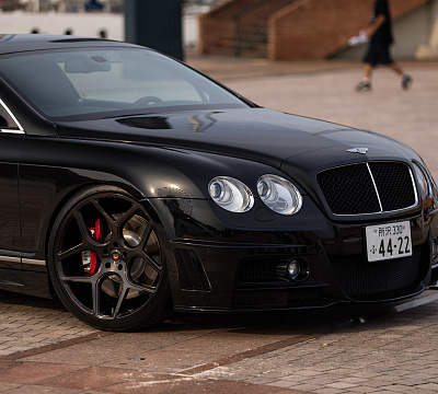 Фото дисков Vossen CG-205 на Bentley Continental GT II