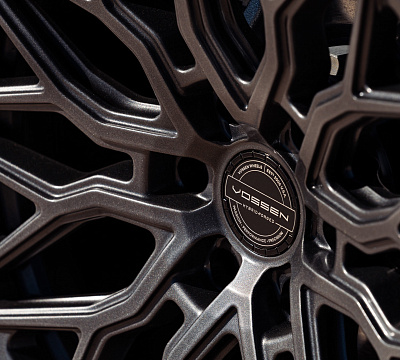 Фото дисков Vossen HF6-3 на Ford Bronco