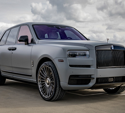 Фото дисков Vossen S17-13 на Rolls-Royce Cullinan