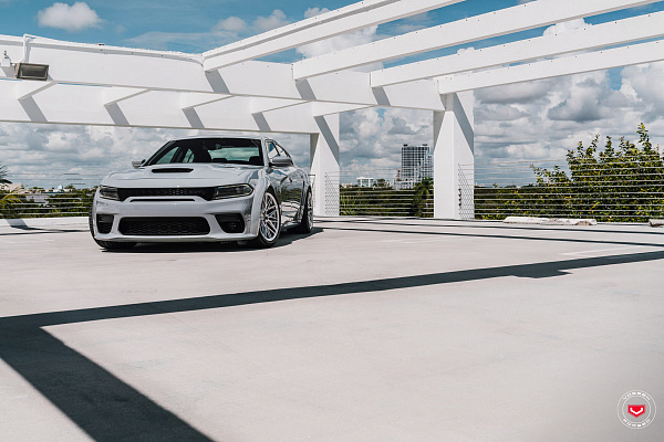 Фото дисков Vossen EVO-5R Глянцевый лак на Dodge Charger VII