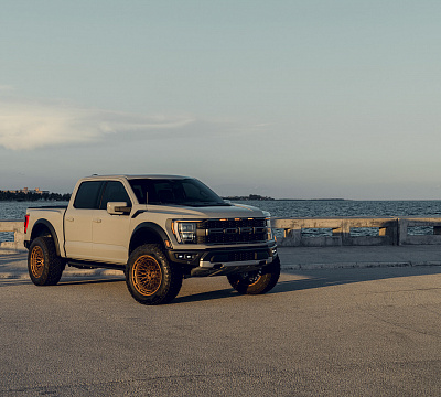 Фото дисков Vossen LCX-03 на GMC Sierra IV