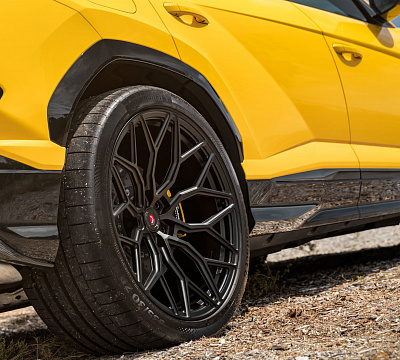 Фото дисков Vossen S17-01 на Lamborghini Urus