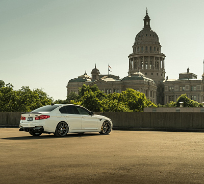Фото дисков HRE P101 на BMW 5/M5 (G30/F90)