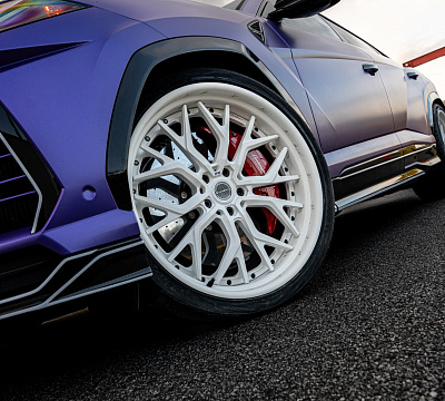 Фото дисков Brixton Forged PF10 на Lamborghini Urus