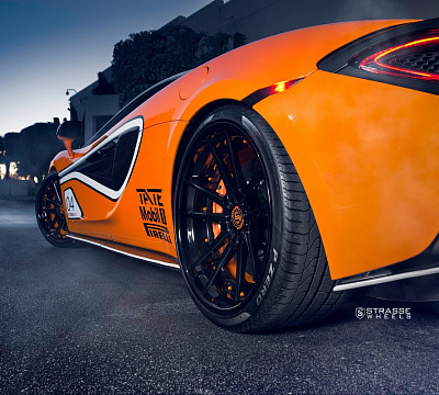 Фото дисков Strasse Wheels SV1 Deep Concave FS на McLaren 570S