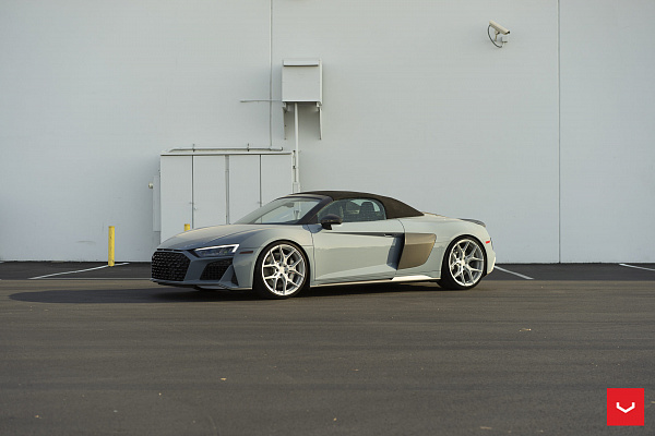Audi R8