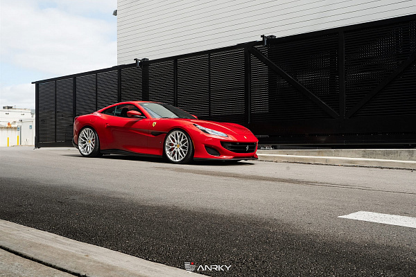 Фото дисков Anrky AN10 Глянцевый лак на Ferrari Portofino