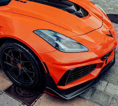 Фото дисков Strasse Wheels SM5R Deep Concave FS на Chevrolet Corvette C7
