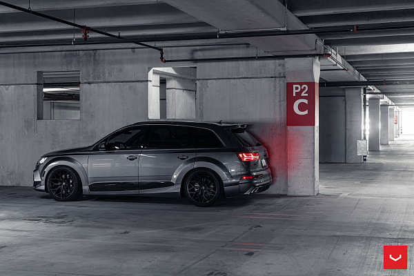 Фото дисков Vossen HF-2 Черный сатин на Audi Q7 (4M)