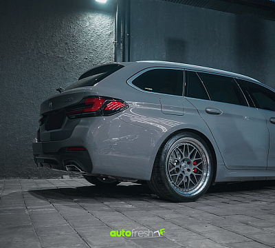 Фото дисков HRE 300 на BMW 5/M5 (G30/F90)