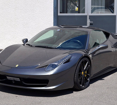 Фото дисков HRE P104 на Ferrari 458