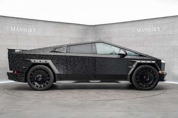 Фото дисков Mansory FD.15 Черный глянец на Tesla Cybertruck