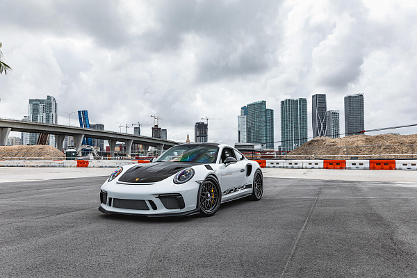 Фото дисков HRE 300 Черный сатин на Porsche 911 VII