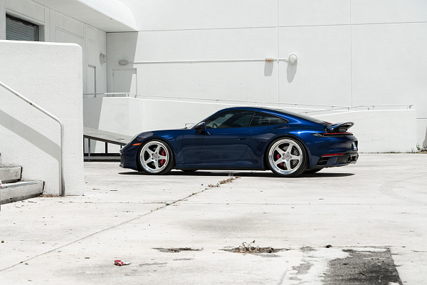 Фото дисков HRE 527 Глянцевый лак на Porsche 911 VIII